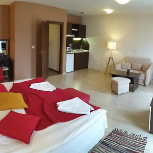 Banderitsa With Kitchen Aparthotel